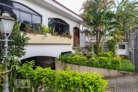 Casa para alugar com 380m², 5 quartos e 4 vagasFachada