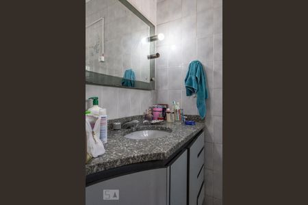 Casa para alugar com 380m², 5 quartos e 4 vagasBanheiro da Suíte 1