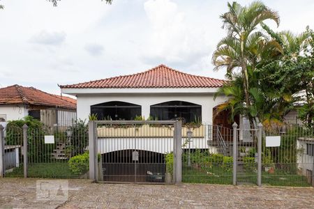 Casa para alugar com 380m², 5 quartos e 4 vagasFachada