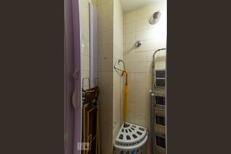 Apartamento para alugar com 65m², 2 quartos e 1 vagaBanheiro de Serviço