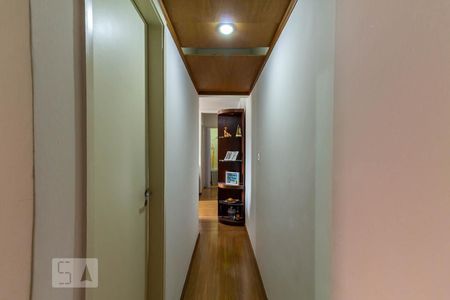 Apartamento para alugar com 65m², 2 quartos e 1 vagaCorredor