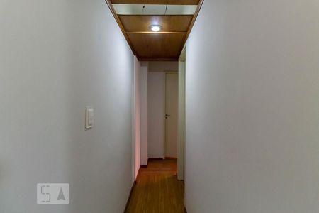 Apartamento para alugar com 65m², 2 quartos e 1 vagaCorredor