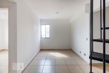 Sala de apartamento para alugar com 2 quartos, 170m² em Vila do Encontro, São Paulo