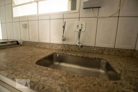 cozinha de apartamento à venda com 2 quartos, 72m² em Vila Santana, Campinas