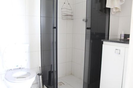 Apartamento à venda com 62m², 2 quartos e 1 vagaBanheiro do Corredor