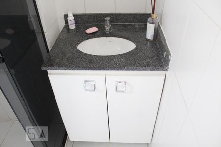 Apartamento à venda com 62m², 2 quartos e 1 vagaBanheiro do Corredor