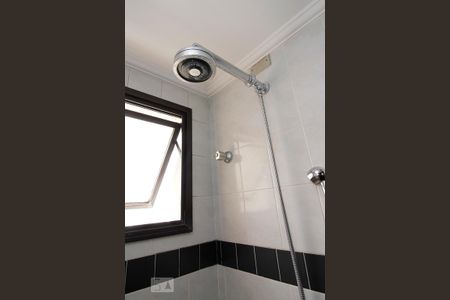 Apartamento à venda com 70m², 2 quartos e 2 vagas Apartamento à venda com 70m², 2 quartos e 2 vagasDetalhe banheiro 2