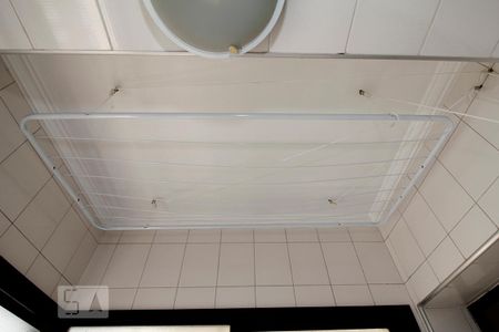 Apartamento à venda com 70m², 2 quartos e 2 vagas Apartamento à venda com 70m², 2 quartos e 2 vagasDetalhe área de serviço