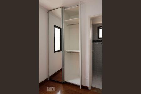 Detalhe quarto suíte de apartamento à venda com 2 quartos, 70m² em Vila Pompéia, São Paulo