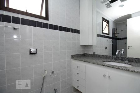 Apartamento à venda com 70m², 2 quartos e 2 vagas Apartamento à venda com 70m², 2 quartos e 2 vagasBanheiro suíte
