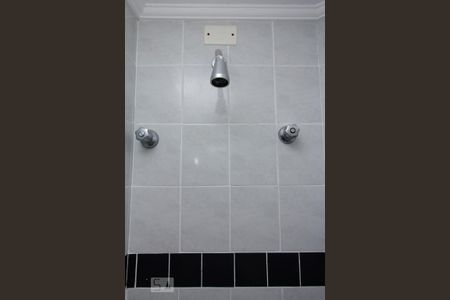 Apartamento à venda com 70m², 2 quartos e 2 vagas Apartamento à venda com 70m², 2 quartos e 2 vagasDetalhe banheiro suíte