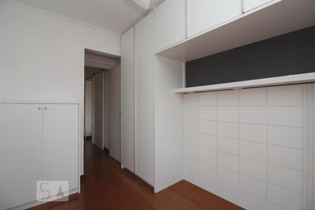Quarto suíte - Armários de apartamento à venda com 2 quartos, 70m² em Vila Pompéia, São Paulo