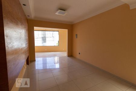 Sala de casa para alugar com 3 quartos, 120m² em Jardim Santa Inês, São Paulo