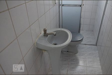 Casa para alugar com 70m², 2 quartos e sem vagaBanheiro