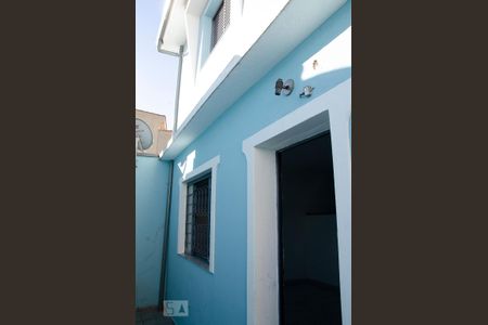 Casa para alugar com 70m², 2 quartos e sem vagaFachada