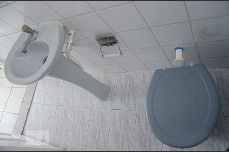 Casa para alugar com 70m², 2 quartos e sem vagaBanheiro