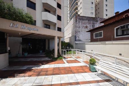 Apartamento para alugar com 67m², 2 quartos e 1 vaga Apartamento para alugar com 67m², 2 quartos e 1 vagaEntrada