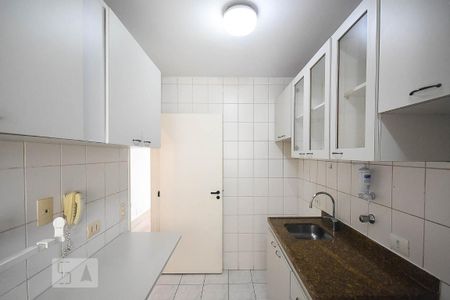 Apartamento para alugar com 67m², 2 quartos e 1 vaga Apartamento para alugar com 67m², 2 quartos e 1 vagaCozinha