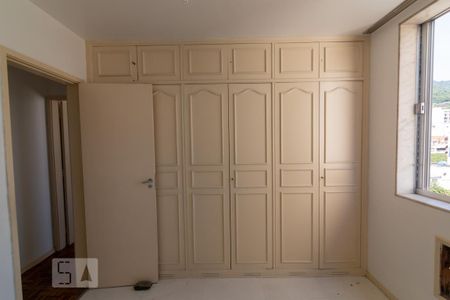 Apartamento para alugar com 75m², 2 quartos e 1 vaga Apartamento para alugar com 75m², 2 quartos e 1 vagaQuarto - Armários