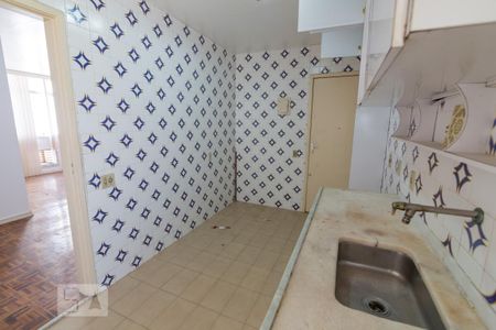 Apartamento para alugar com 75m², 2 quartos e 1 vaga Apartamento para alugar com 75m², 2 quartos e 1 vagaCozinha