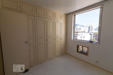Apartamento para alugar com 75m², 2 quartos e 1 vaga Apartamento para alugar com 75m², 2 quartos e 1 vagaQuarto