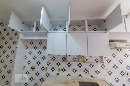 Apartamento para alugar com 75m², 2 quartos e 1 vaga Apartamento para alugar com 75m², 2 quartos e 1 vagaCozinha - Armários