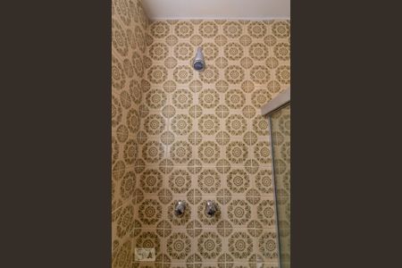 Apartamento para alugar com 75m², 2 quartos e 1 vaga Apartamento para alugar com 75m², 2 quartos e 1 vagaBanheiro da Suíte