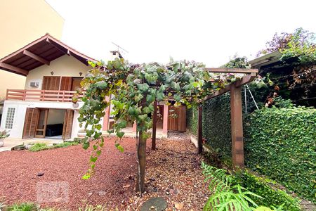 Casa à venda com 213m², 3 quartos e 2 vagasJardim