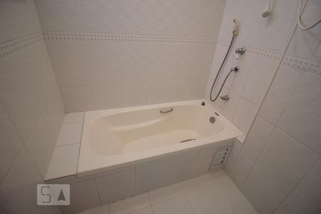 Apartamento à venda com 161m², 3 quartos e 1 vagasuite