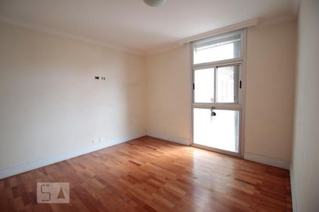 Apartamento à venda com 161m², 3 quartos e 1 vagaquarto