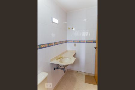 Apartamento à venda com 194m², 4 quartos e 3 vagasBanheiro da Suíte 1