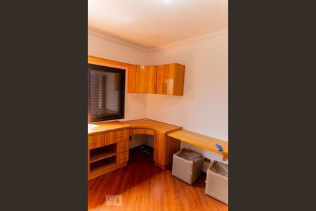 Apartamento à venda com 194m², 4 quartos e 3 vagasArmário