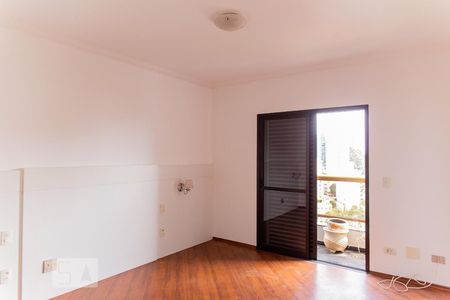 Apartamento à venda com 194m², 4 quartos e 3 vagasSuíte 2