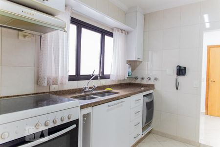 Apartamento à venda com 194m², 4 quartos e 3 vagasCozinha