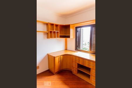 Apartamento à venda com 194m², 4 quartos e 3 vagasArmário