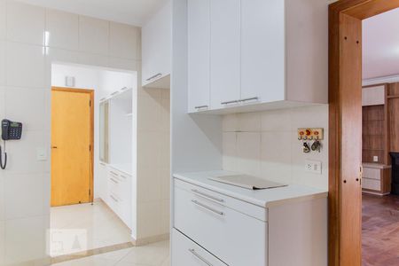 Apartamento à venda com 194m², 4 quartos e 3 vagasCozinha