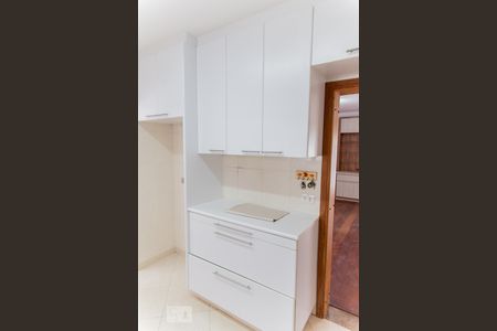 Apartamento à venda com 194m², 4 quartos e 3 vagasArmário