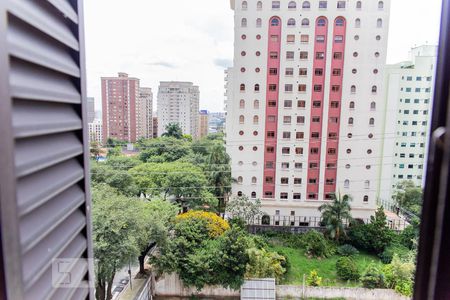 Apartamento à venda com 194m², 4 quartos e 3 vagasVista da Suíte 1