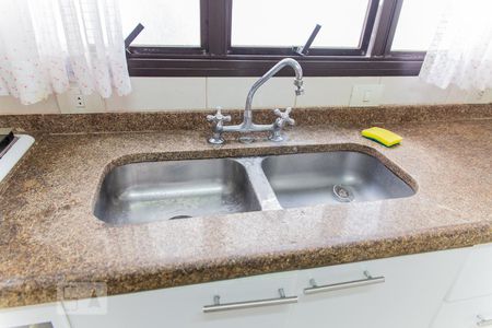 Apartamento à venda com 194m², 4 quartos e 3 vagasPia