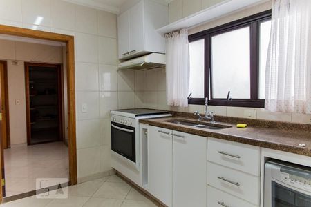 Apartamento à venda com 194m², 4 quartos e 3 vagasCozinha
