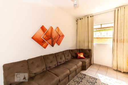 Casa à venda com 230m², 6 quartos e 1 vagaSala - Casa 2