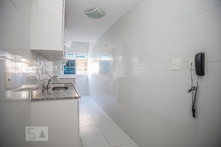 Apartamento à venda com 93m², 2 quartos e 2 vagasCozinha
