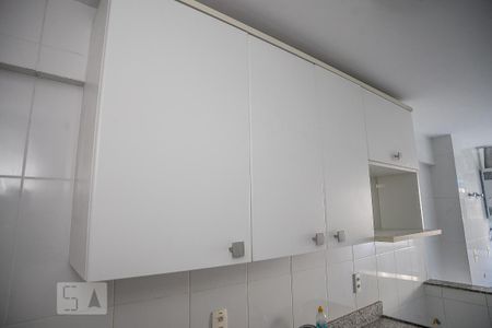 Apartamento à venda com 93m², 2 quartos e 2 vagasCozinha - Armários