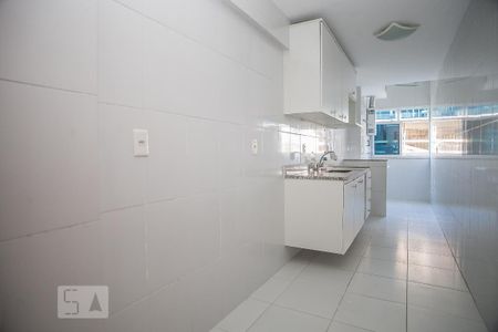 Apartamento à venda com 93m², 2 quartos e 2 vagasCozinha