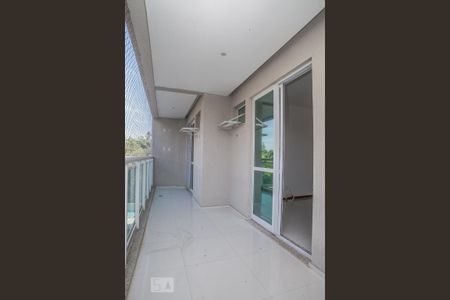 Apartamento à venda com 93m², 2 quartos e 2 vagasVaranda do Quarto 1