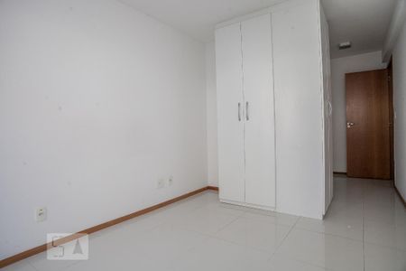 Apartamento à venda com 93m², 2 quartos e 2 vagasSuíte