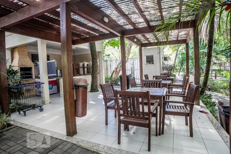 Apartamento à venda com 93m², 2 quartos e 2 vagasÁrea comum - Churrasqueira
