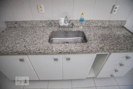 Apartamento à venda com 93m², 2 quartos e 2 vagasCozinha - Armários