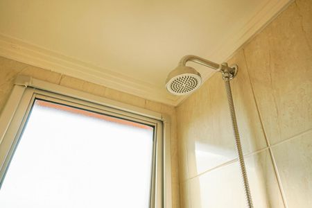 Apartamento à venda com 52m², 2 quartos e 1 vagaChuveiro