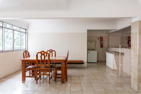Apartamento para alugar com 60m², 2 quartos e 1 vagaÁrea comum - Salão de festas